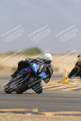 media/Sep-30-2023-SoCal Trackdays (Sat) [[636657bffb]]/Turn 15 (1120am)/